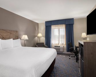 Baymont by Wyndham Waukesha - Waukesha - Habitación