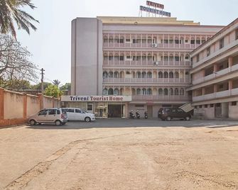 Triveni Tourist Home - Kanyakumari - Edificio