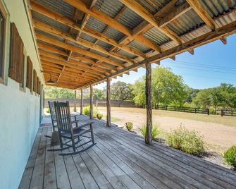 Secluded Blanco Home w/ Private River Access! - Blanco - Balcony