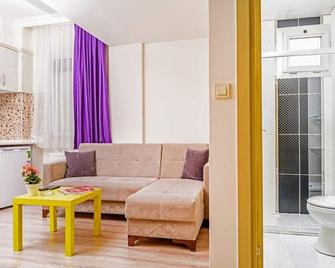 My Sun Hotel - Izmir - Living room