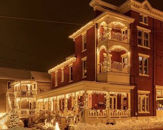 Beautiful, Historic, Hiking, Biking and C&O Canal - Brunswick - Edificio