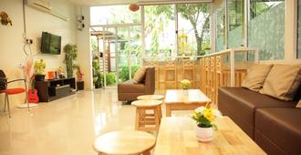 Friend's House Resort - Bangkok - Salon