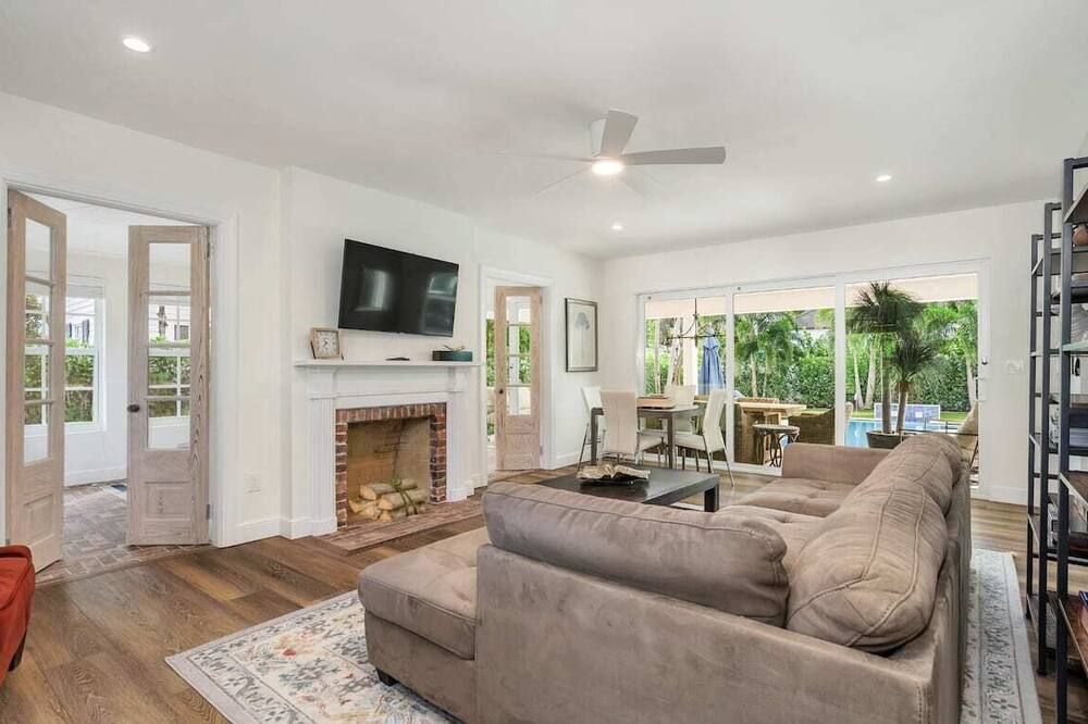 The Sapphire Villa - Lux 5 Bed - ווסט פאלם ביץ' - סלון