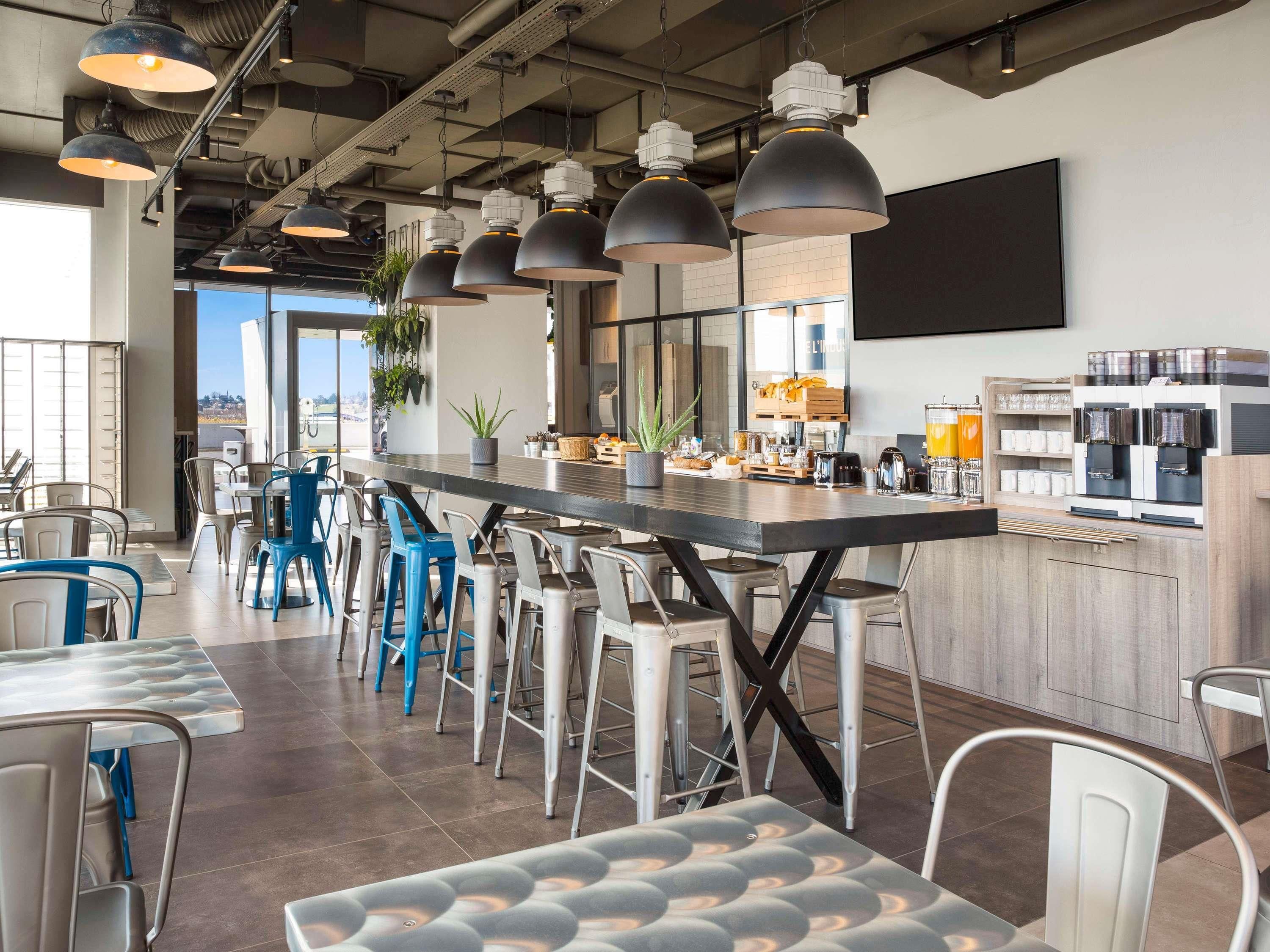 إيبيس بدجيت لوزان بوسجني