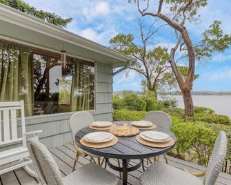 Cove Cottage By Avantstay Waterfront Vie - Coupeville - Terasa