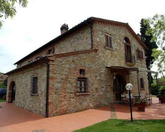 Podere Fignano, holiday home - apartments fully renovated 2024 - Montaione - Bâtiment