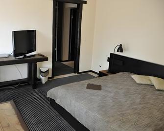 Guest House - 布拉恩斯克 - 臥室