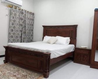Nursery Inn - Karachi - Bedroom