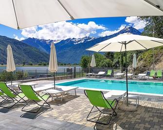 Dascio Oasi Ferienwohnung Dachterrassen am See - Dubino - Piscina