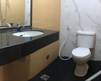 Invito Guesthouse - סיהנוקוויל