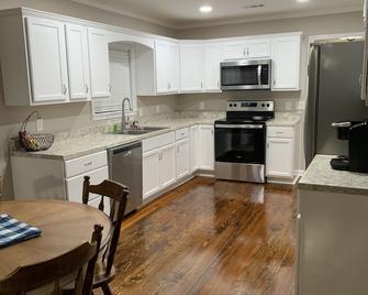 Golf and Lake fun on Santee! Bring your boat or golf clubs! - Manning - Kitchen