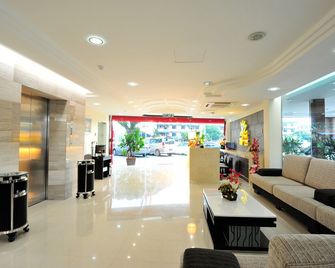 Hallmark View Hotel - Malakka - Aula