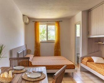 Gitavillage Club degli Amici - Pescia Romana - Schlafzimmer