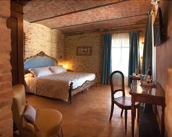 Tenuta Bricchi - Sinio - Slaapkamer