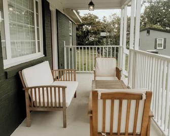 Beautiful Country House - Kings Mountain - Balcony