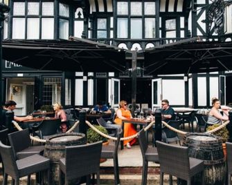 The Embankment - Bedford