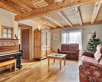 Hôtel à la maison - Les Sabots du Nord avec spa - Baie-Saint-Paul - Living room