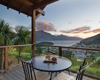 Commonage Villas by Staysouth - Queenstown - Balcony