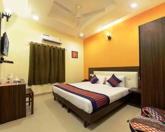 Taj Haveli Hotel Agra - Walkable Distance From Taj Mahal - Agra - Bedroom