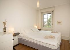 Spacious apartment next to park with free BaselCard - Basel - Bedroom