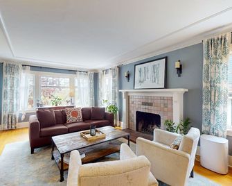 Harbor Haven - Seattle - Living room