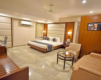 Hotel Amit Park International - Bhilai - Bedroom