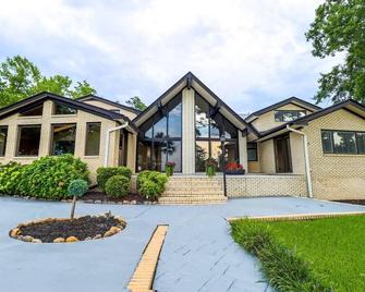New! Lake Murray - Big Water with Mountain Views - Lexington - Building