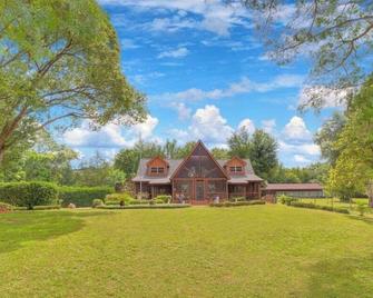 Cabin On The Lake - Lake Helen - Edificio