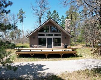 Blueberry Hill A-Frame Cabin - Grayling