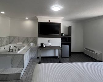 Reagan Resorts Inn - Gatlinburg - Bedroom