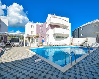 Hotel ZaDaR - Zadar - Pool