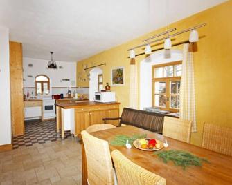 Rosencottage by Interhome - Wurzen - Comedor