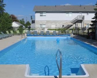 Mozaik Motel - Wasaga Beach - Pool