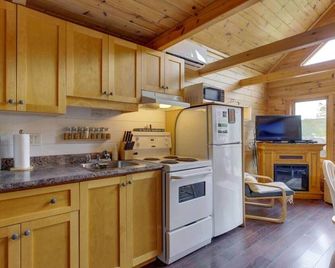 Chalet Au Pied du Mont – Accès à l’eau - Coaticook - Cuisine