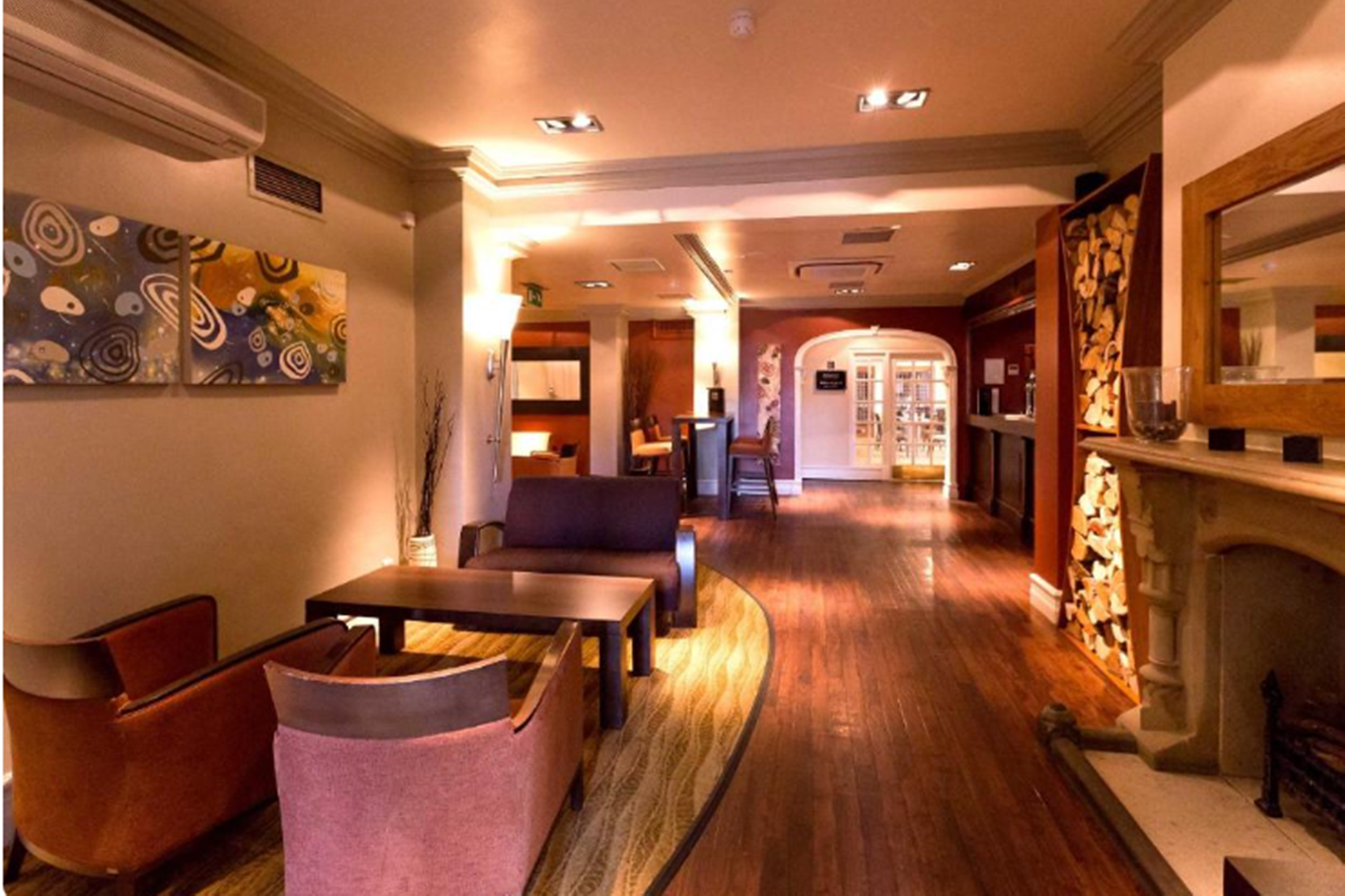 جينزبرو هاوس هوتل