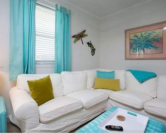 Papous Place - Tybee Island - Sala de estar