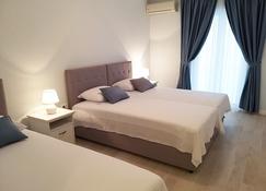 Apartments Venera - Budva - Bedroom