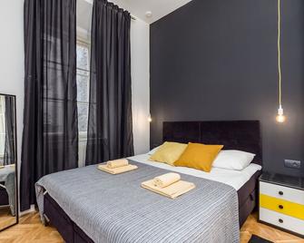 Hostel 1W - Rijeka - Schlafzimmer