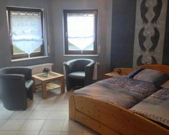 Pension Belzer - Boppard - Habitación