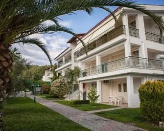 Aristides Hotel - Fourka - Edificio