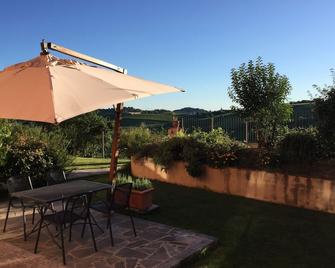 La Famulenta garden apartment near Moncalvo - Grazzano Badoglio - Patio