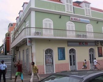 Mindelo Residencial - Mindélo - Edificio