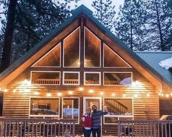 3 bedroom Chalet at the base of Schweitzer - Sandpoint - Building