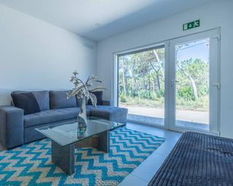Forest Village - Lisbon - Living room