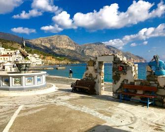 Dorana Apartments & Trekking Hotel - Diafoni - Playa