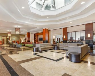 Drury Inn & Suites St. Louis Forest Park - St. Louis - Salónek