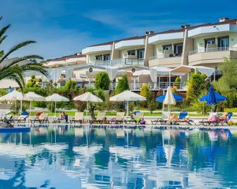 Xenios Anastasia Resort & Spa - Nea Skioni - Piscine