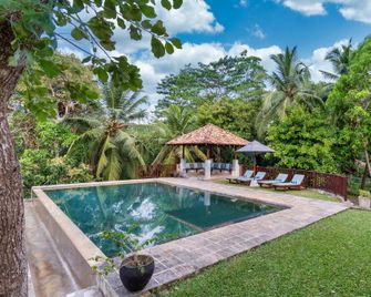 3 Bedroom Luxury Villa with Pool at Koggala Lake - Habaraduwa - Pool