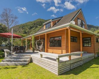 Family Escape - Pauanui Holiday Home - Pauanui Beach - Clădire