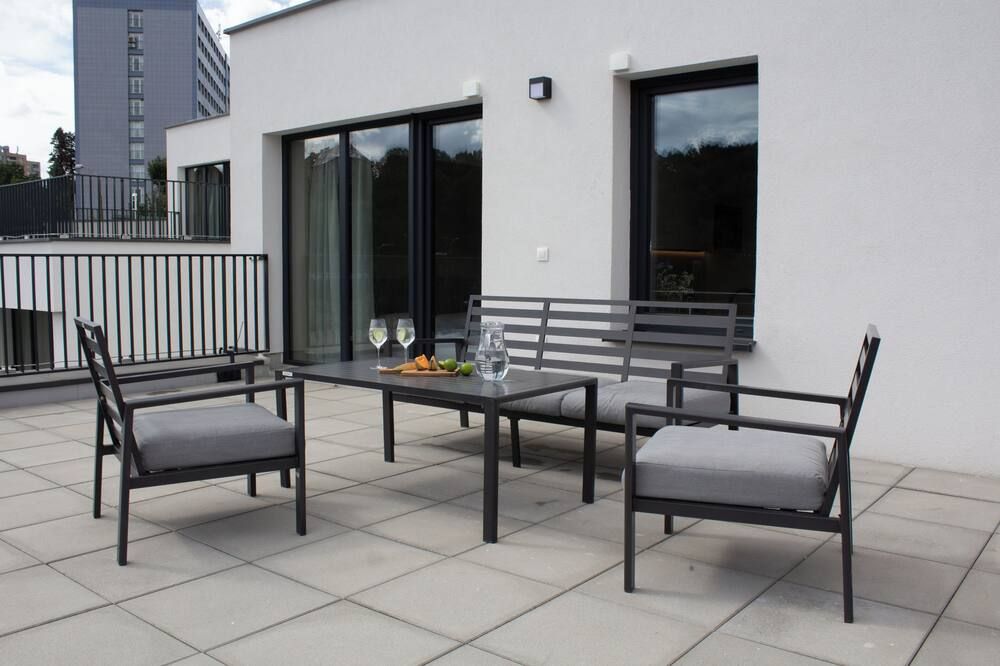 Hotel Taxis Bratislava - Bratislava - Patio